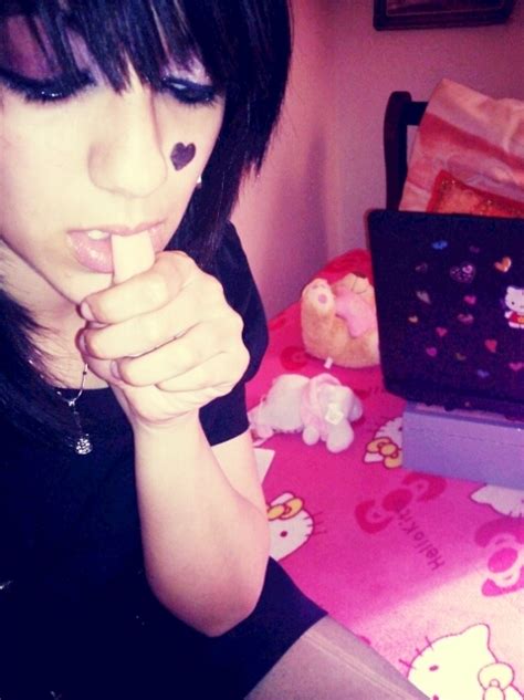 Nana Cupcakes Emo Girls Photo 20370252 Fanpop