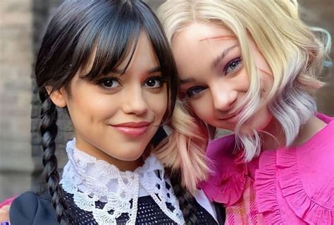 Wednesday La Escena Más Complicada De Grabar Para Jenna Ortega Y Emma