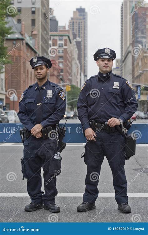 Polícia De New York Imagem De Stock Editorial Imagem De Iorque 16059019