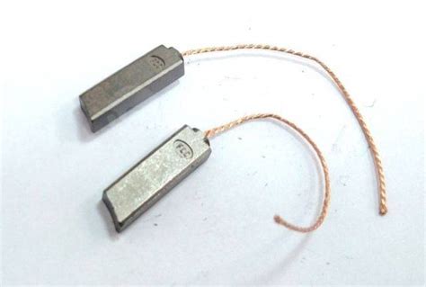 Купить Щетки угольные для генератора 5x8x25,8 FCC [JNDX32] во ...