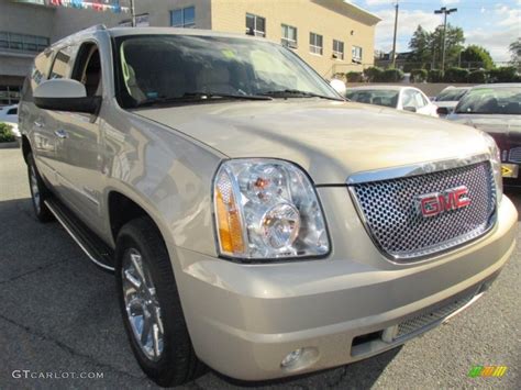 2009 Gmc Yukon Xl Denali Awd Exterior Photos