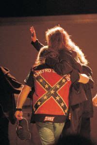 Lynyrd Skynyrd Bassist "Ean" Evans dies...