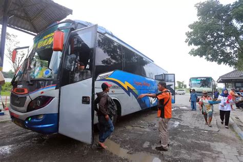 Puncak Arus Balik Bus Gelombang Kedua Lewat Radar Madiun