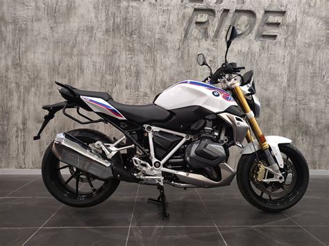 Купить б у BMW R R инжектор передач в Москве белый naked bike года на Авто ру ID