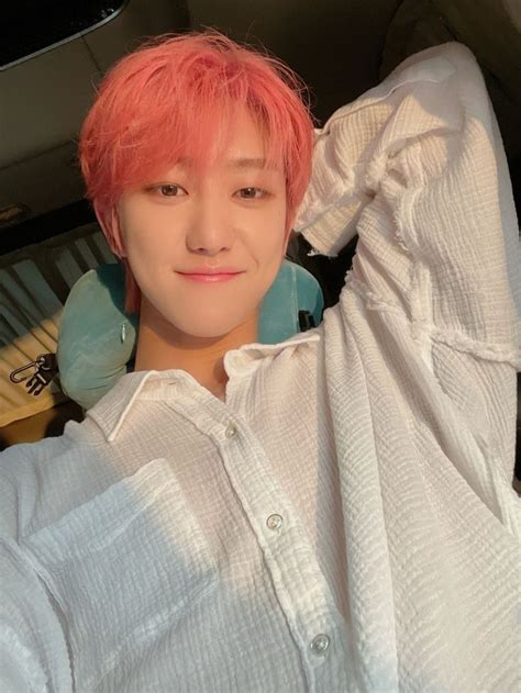 Pin By On Seventeen Seventeen The Seventeen Minghao Seventeen