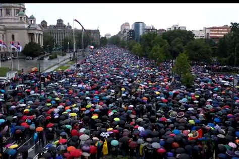 Novi Protest U Beogradu Pravi Se Prsten Oko Vlade Srbije N