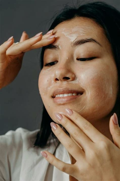 Cómo Cuidar Y Preparar Tu Piel Antes Del Maquillaje