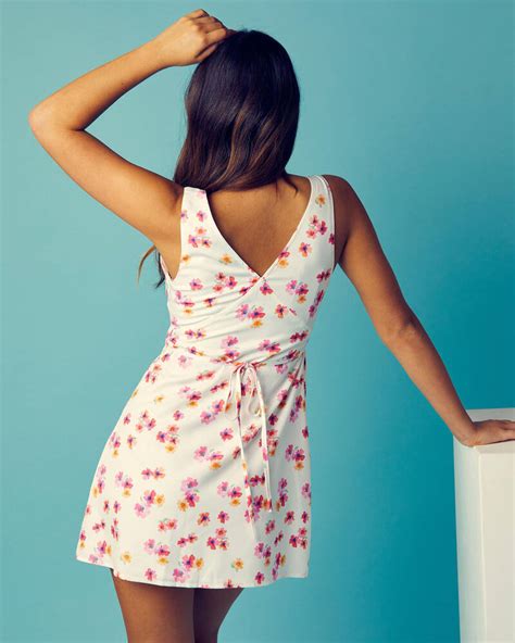 Shop Ava And Ever Sorrento Dress In Floral Fast Shipping And Easy