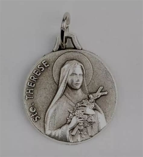 MÉDAILLE COULEUR ARGENTÉE vieilli Sainte Thérèse de Lisieux 1 8 cm EUR