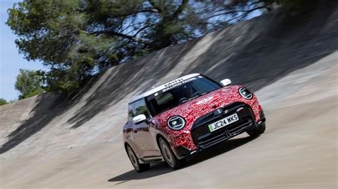 Mini Mostrar El Nuevo John Cooper Works El Ctrico En El Fos De Goodwood