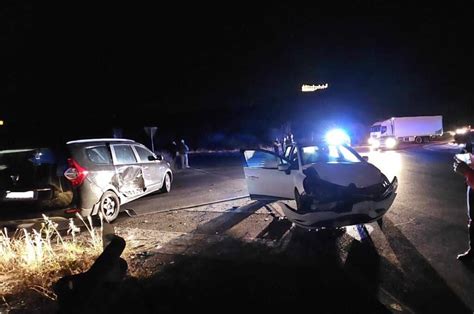 Incidente Stradale Alla Rotatoria Di Giunone Cinque Feriti Tra Cui Due