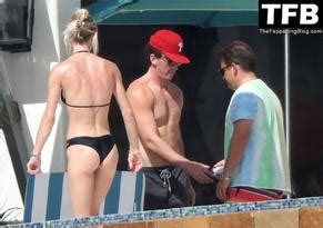 Keleigh Sperry Sexy Seen Flaunting Her Hot Bikini Body In Los Cabos Aznude