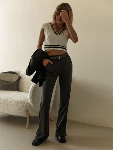 Расклешенные брюки с ремнем из экокожи :: LICHI - Online fashion store