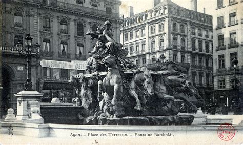 Photographes En Rh Ne Alpes Lyon Place Des Terreaux Fontaine