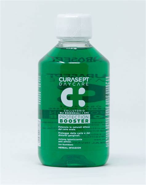 Curasept Collutorio Daycare Protection Booster Herbal Invasion 250 Ml