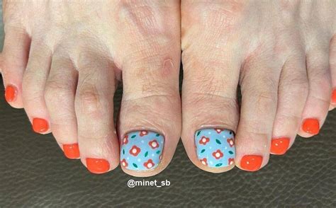 Pretty Pedicure Colors to Try This Summer | Fashionisers©