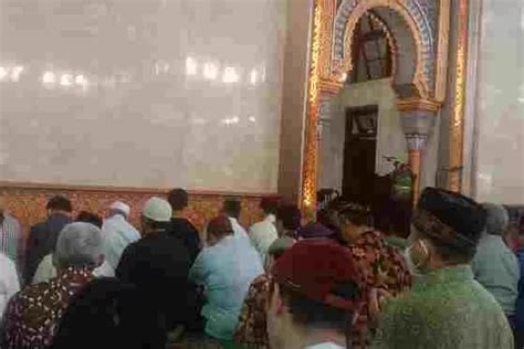 Khutbah Jumat 6 Keutamaan Memakmurkan Masjid Hallo Jakarta