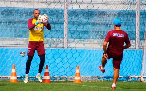 Papão treina no Mangueirão e goleiro comemora retorno Rádio Clube do Pará