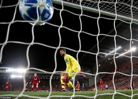 Liverpool 3 2 Psg Roberto Firmino S Late Winner At Anfield