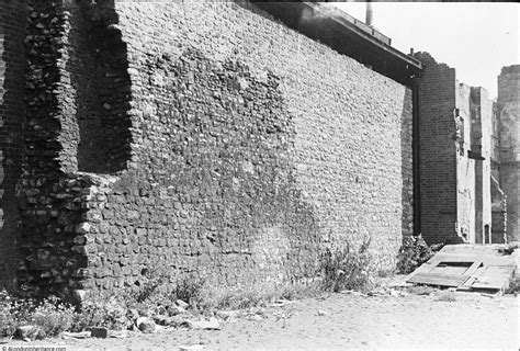 The Roman Wall On Tower Hill - A London Inheritance