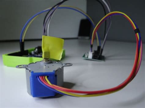 Learn How Steppers Work With These Arduino Stepper Motor Projects ...