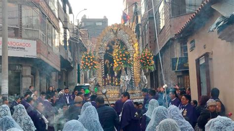 Puno fieles claman al Señor de los Milagros por salud paz y