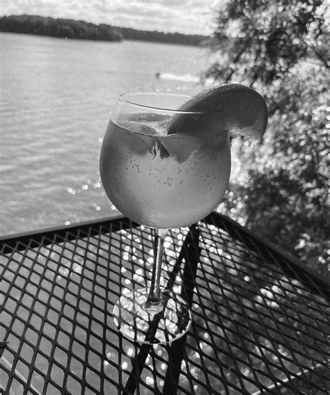 Maren Morris Fans Go Wild As She Shows Off Curves Abs In Tiny Bikini After New Mom Is Slammed