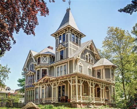 Stunning Historic Homes That Will Take Your Breath Away 