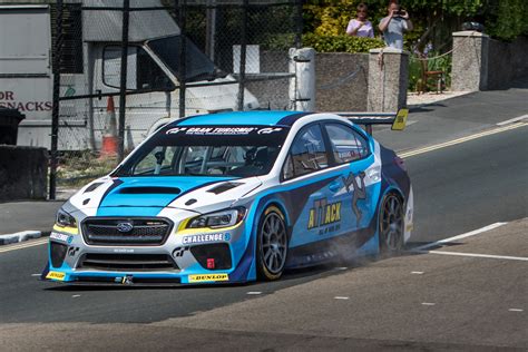 La Subaru Wrx Sti Type Ra Nbr Special En Piste à Goodwood Motorlegend