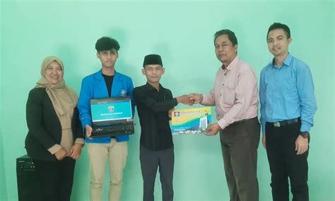 Mahasiswa Kampus Digital Kreatif Universitas Bsi Hibahkan Aplikasi Ppdb