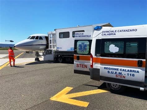 Volo Sanitario Urgente Dell Aeronautica Militare Dalla Calabria A Roma