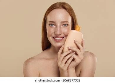 Redhead Caucasian Girl Naked Shoulders Lotion Stock Photo 2069277332 Shutterstock