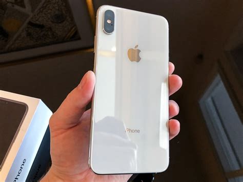 Apple Iphone Xs Max Unlocked Silver Gb A Lrxx Swappa