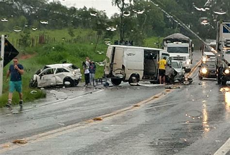 Dois Graves Acidentes São Registrados Na Mg 050 Na Tarde Dessa Sexta