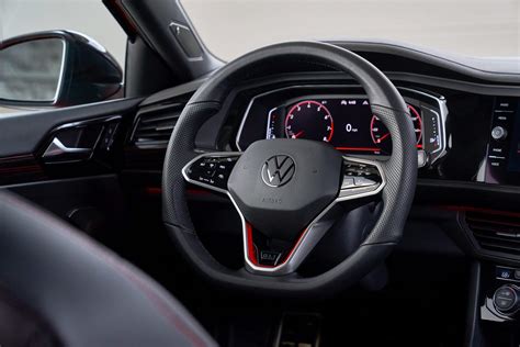 The 2022 Volkswagen GLI is still a sporty option - CNET