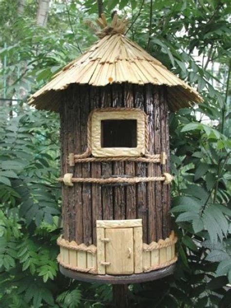 Rustic Wood Birdhouse Design Ideas, Natural Choices for Feathered ...