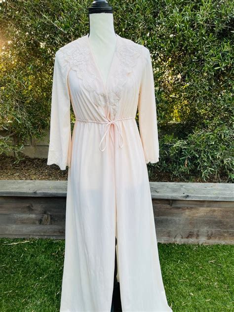 Vanity Fair Vintage Nylon Robe Gem