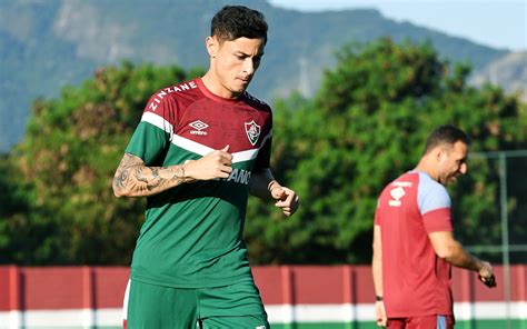 Fluminense Encerra Prepara O Para Enfrentar O Coritiba E Deve Ter