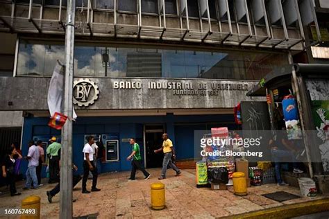 136 Banco De Venezuela Stock Photos, High-Res Pictures, and Images ...