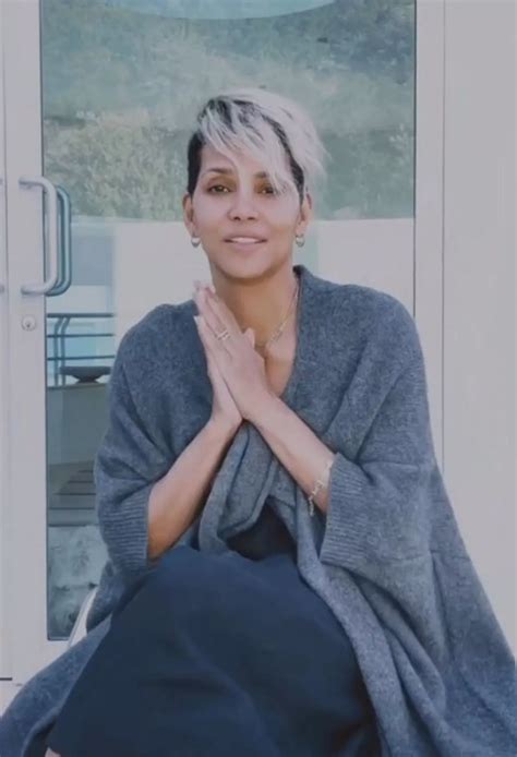 Halle Berry Hailed Ageless Goddess For Eye Popping Display In Tiny Bikini Daily Star
