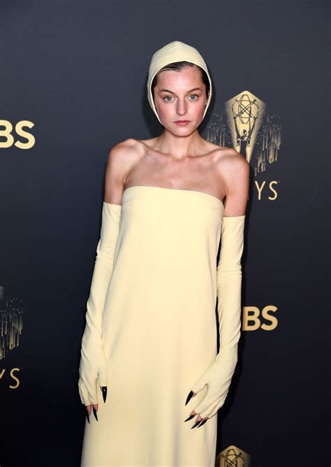 Emma Corrin Nude And Leaked Pics Of Short Haired Bigender Photos Fappeningtime