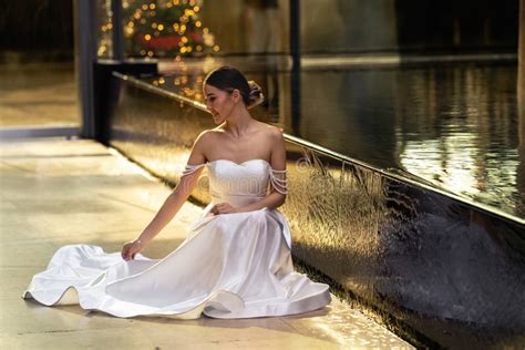 623 Naked Woman Rear View Stock Photos Free Royalty Free Stock Photos From Dreamstime