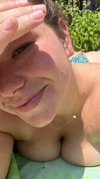 Liz Equals Asmr Lizequalsasmr Nude Leaks Onlyfans Thefappening