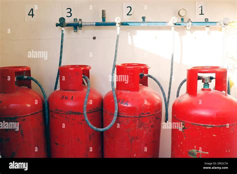 Lpg Cooking Gas Tank Cylinders Hi Res Stock Photography And Images Alamy