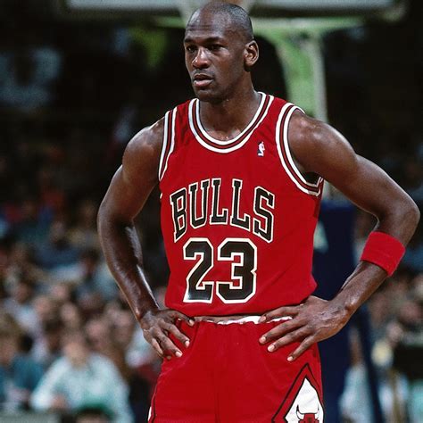 Today in History: Michael Jordan Scores Regular-Season Career-High 69 ...