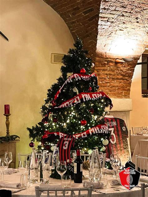 Milan Club Paolo Maldini Di Pierantonio Un Natale Allinsegna Del