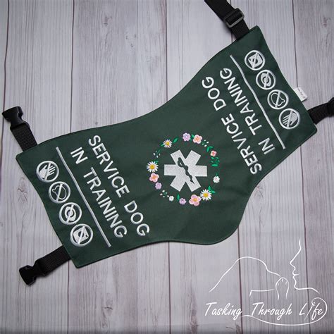 Floral Wreath Vest – Tasking Through LIfe