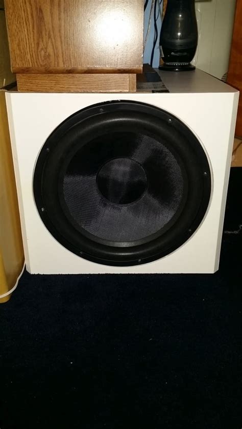 Building A DIY Sealed Subwoofer