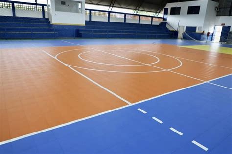 Prefeitura investe R 150 mil em novo piso do Ginásio de Esportes