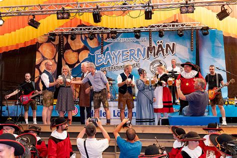 Er Ffnungswochenende Des Heilbronner Volksfestes Mit Fassanstich